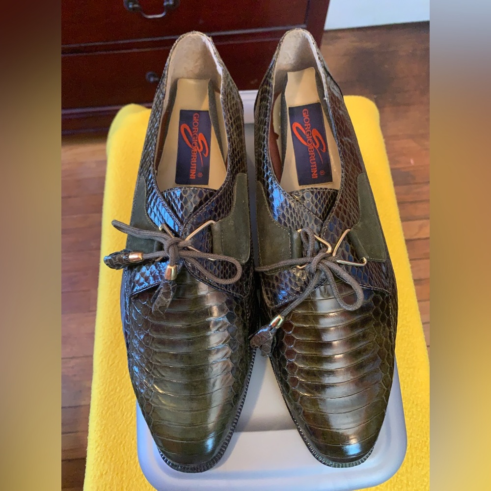 Giorgio Brutini Snakeskin Embossed Lace-Up Dress Shoes – Men’s